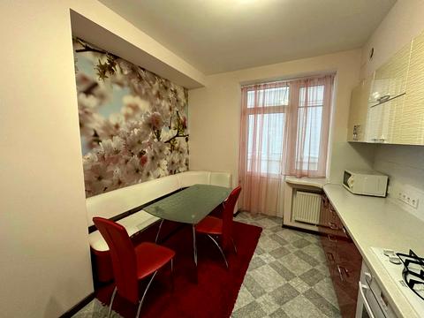 квартира по адресу Червоной Калины просп., 64