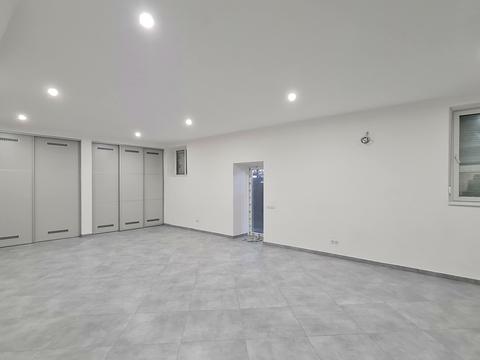 коммерческая по адресу Короля Даниила ул., 16