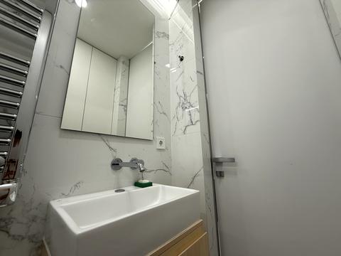 квартира за адресою Джона Маккейна вул. (Івана Кудрі), 1