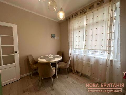квартира за адресою Михайла Максимовича вул. (Онуфрія Трутенка), 24-А