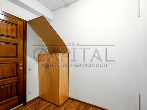 коммерческая по адресу Оболонская ул., 21