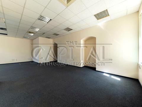 комерційна за адресою Ярославів Вал вул., 38