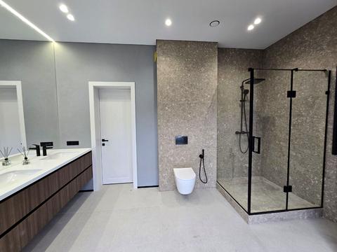 будинок за адресою Квітнева вул.