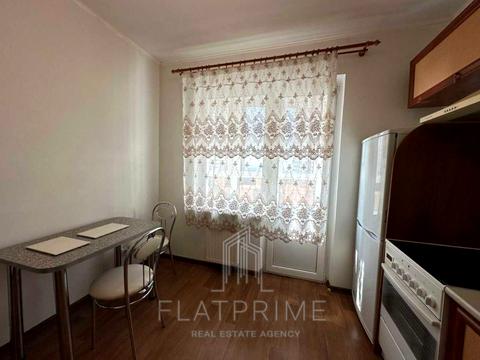 квартира за адресою Софії Русової вул., 7