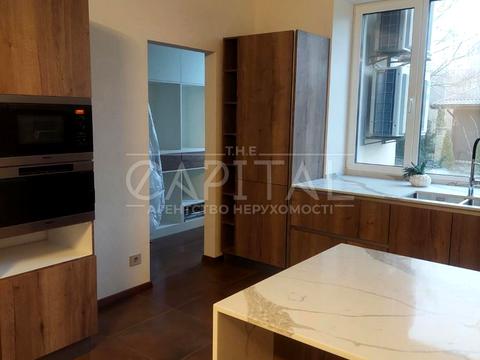 дом по адресу Світанкова