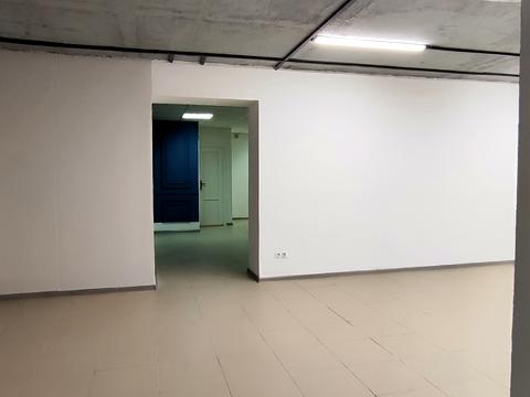 комерційна за адресою Зарічанська вул., 26/1