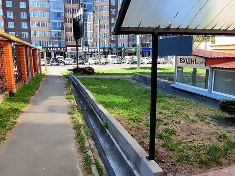 комерційна за адресою Зарічанська вул., 26/1