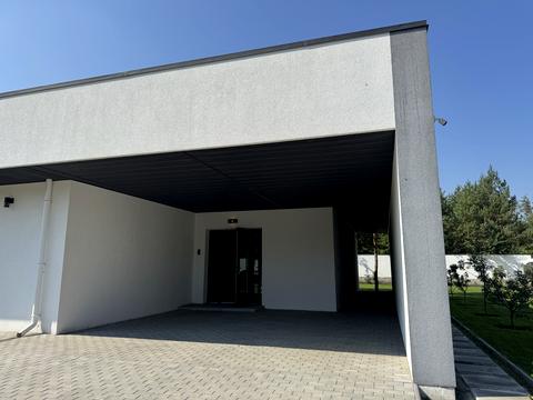 будинок за адресою Привітна, 1