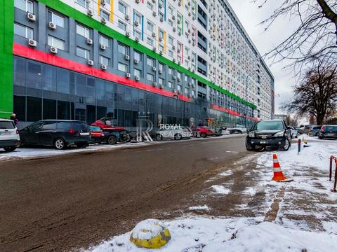 комерційна за адресою Машинобудівна вул., 41