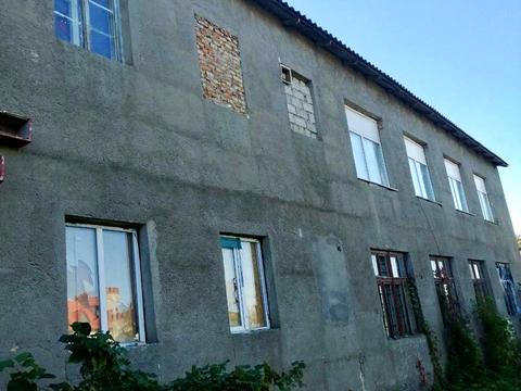 комерційна за адресою Київська, 80а