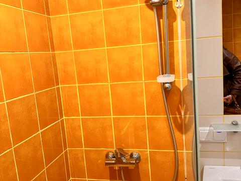 квартира за адресою Львів, Олени Кульчицької вул., 1