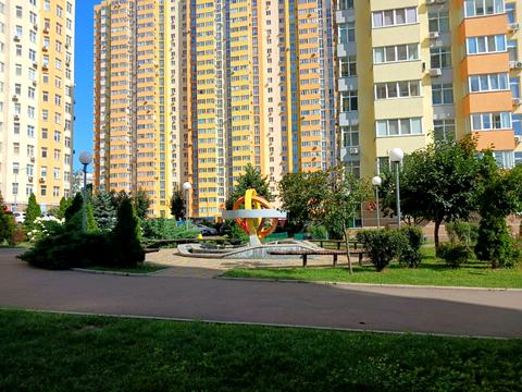 квартира за адресою Сім'ї Кульженків вул. (Петра Дегтяренка), 31-А