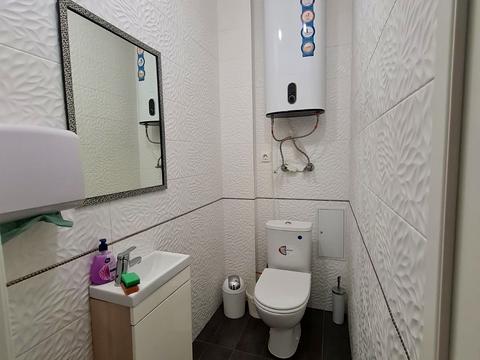 комерційна за адресою Короленка вул., 14/16