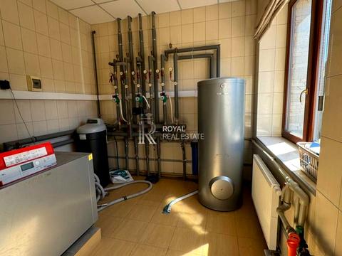 будинок за адресою молодіжна