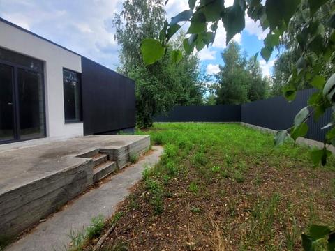 будинок за адресою Травнева