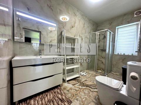 дом по адресу космонавтів