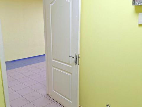 комерційна за адресою Науки просп. (Гагаріна), 131