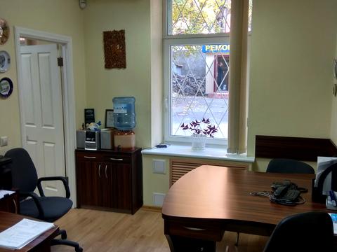 комерційна за адресою Басейна вул., 15