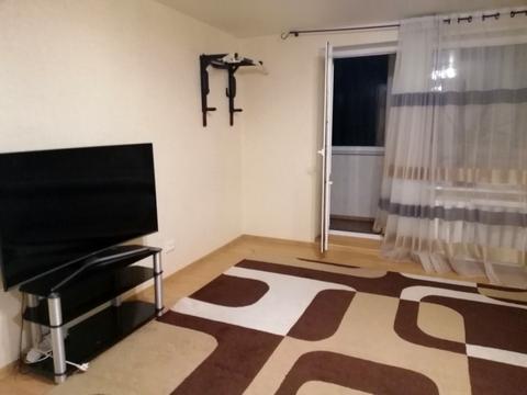 квартира за адресою Євгена Танцюри вул., 18