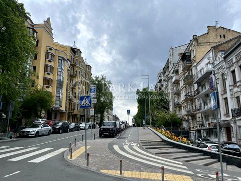 квартира за адресою Івана Франка вул., 20