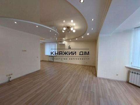 комерційна за адресою Борщагівська вул., 206