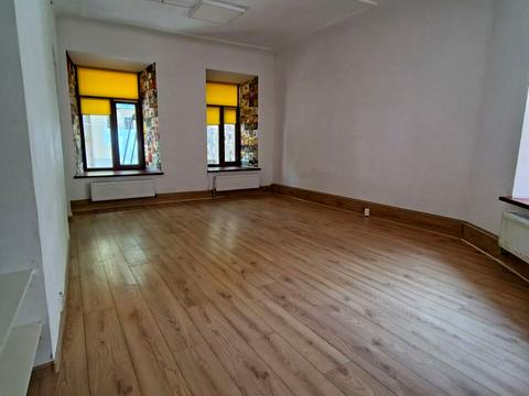 комерційна за адресою Канатна вул., 28