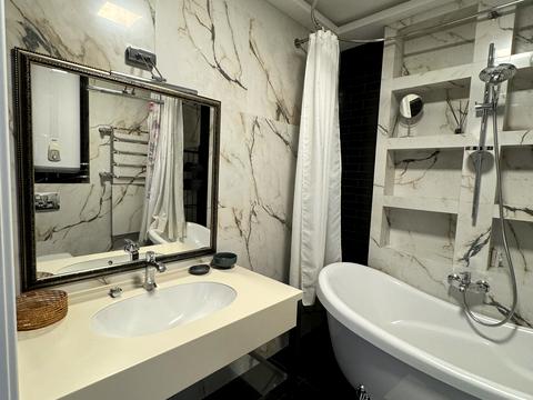 квартира за адресою Анни Ахматової вул., 22
