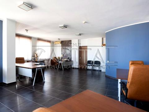 комерційна за адресою Микільсько-Слобідська вул., 2