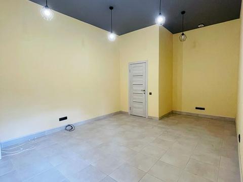 комерційна за адресою Юнацька вул., 6