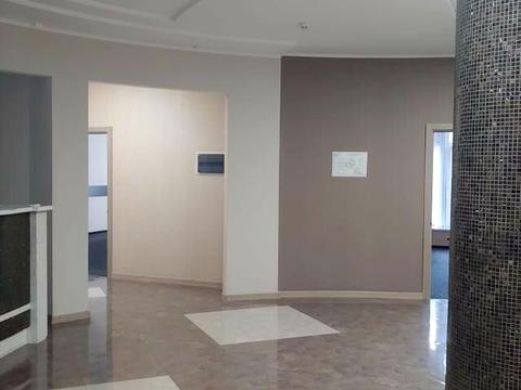 комерційна за адресою Кловський узвіз (Кловський), 7а