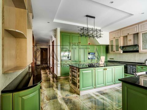 будинок за адресою с. Плюти, Світанкова, 10