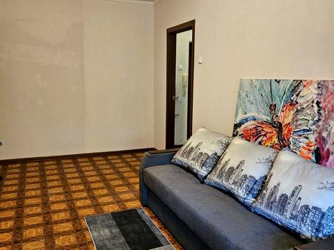 квартира за адресою Євгена Чикаленка вул., 52/4