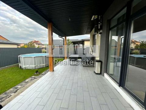 будинок за адресою Центральна вул., 72