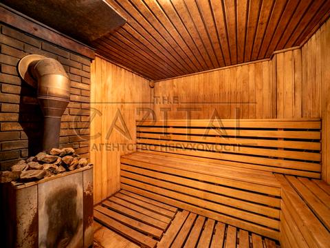 комерційна за адресою Шкільна вул., 24а