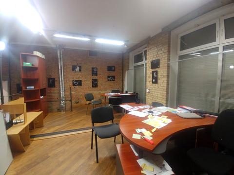 комерційна за адресою Михайла Стельмаха вул., 7/2