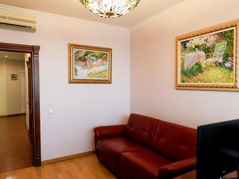 квартира за адресою Срібнокільська вул., 12
