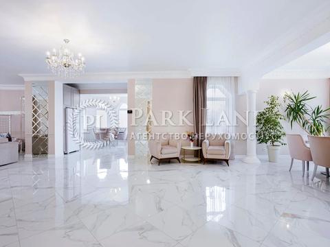 будинок за адресою Молодіжна вул.