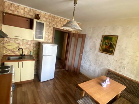 квартира за адресою Милославська вул., 16