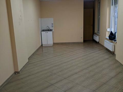 комерційна за адресою Вахтанга Кікабідзе вул. (Булгакова), 12