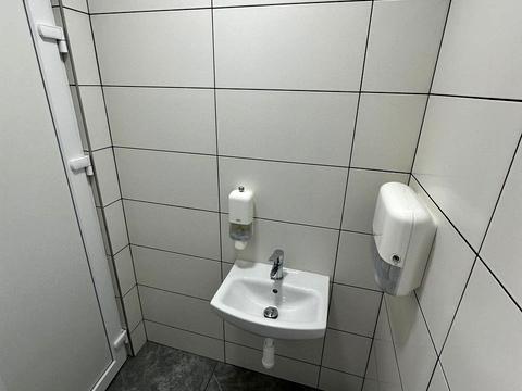 комерційна за адресою Горбачевського вул., 40а
