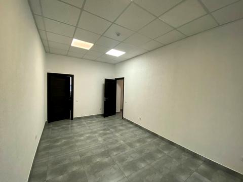 комерційна за адресою Львів, Дмитра Данилишина вул., 6