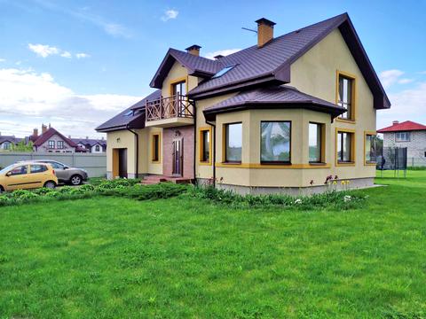 будинок за адресою Яблунева, 4