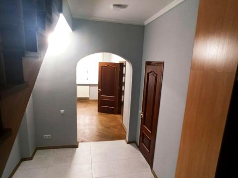 коммерческая по адресу Евгения Коновальца ул. (Щорса), 32-Б