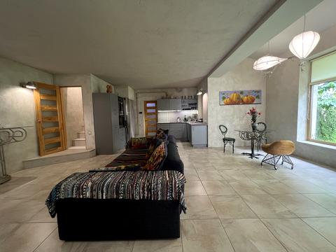 будинок за адресою Богатирська вул., 30а