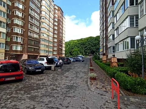 квартира за адресою Лісогринівецька вул., 18-Б