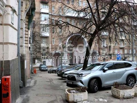 комерційна за адресою Лютеранська вул., 4