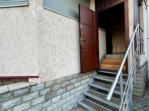 комерційна за адресою Ніла Армстронга вул. (Казакова), 4-А