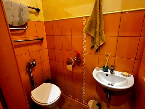 квартира за адресою Салютна вул., 22