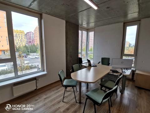 коммерческая по адресу Регенераторная ул., 4