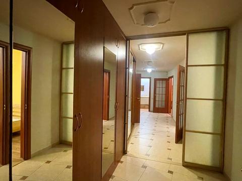 квартира за адресою Дніпровська набережна вул., 23